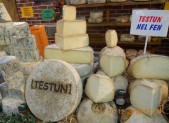 Gli antichi mestieri: il formaggiaio formaggio